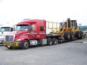 Roehl Transport flatbed truck