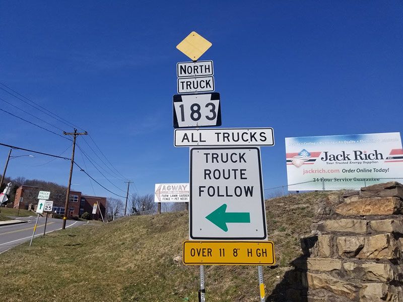 highway sign showing a truck route